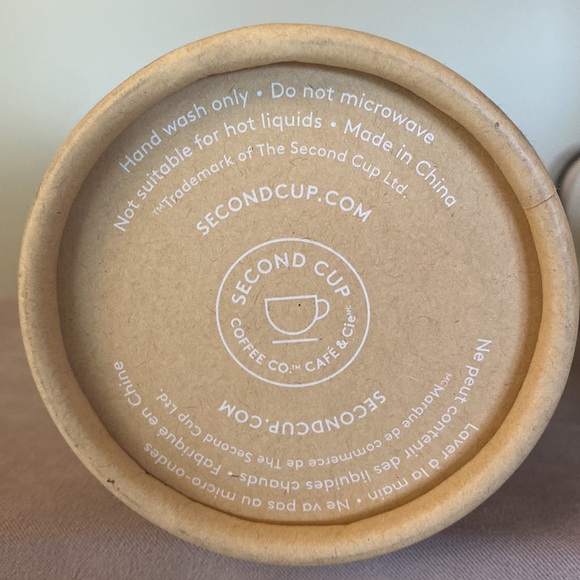 Second Cup Stainless 16 Oz water bottle  NWT - Picture 3 of 6